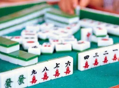 玩家必备教程微乐武汉麻将开挂软件挂通用版—真实可以装挂