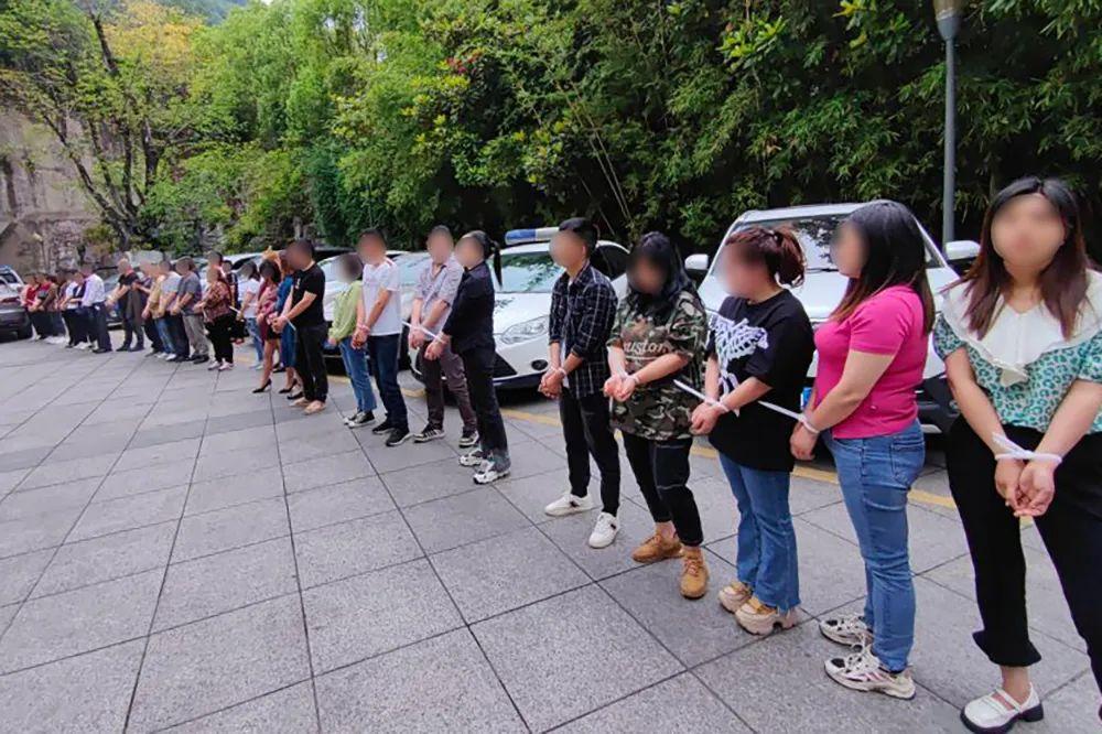 优选推荐“全民红中麻将怎么打能包赢(确实有挂)-知乎