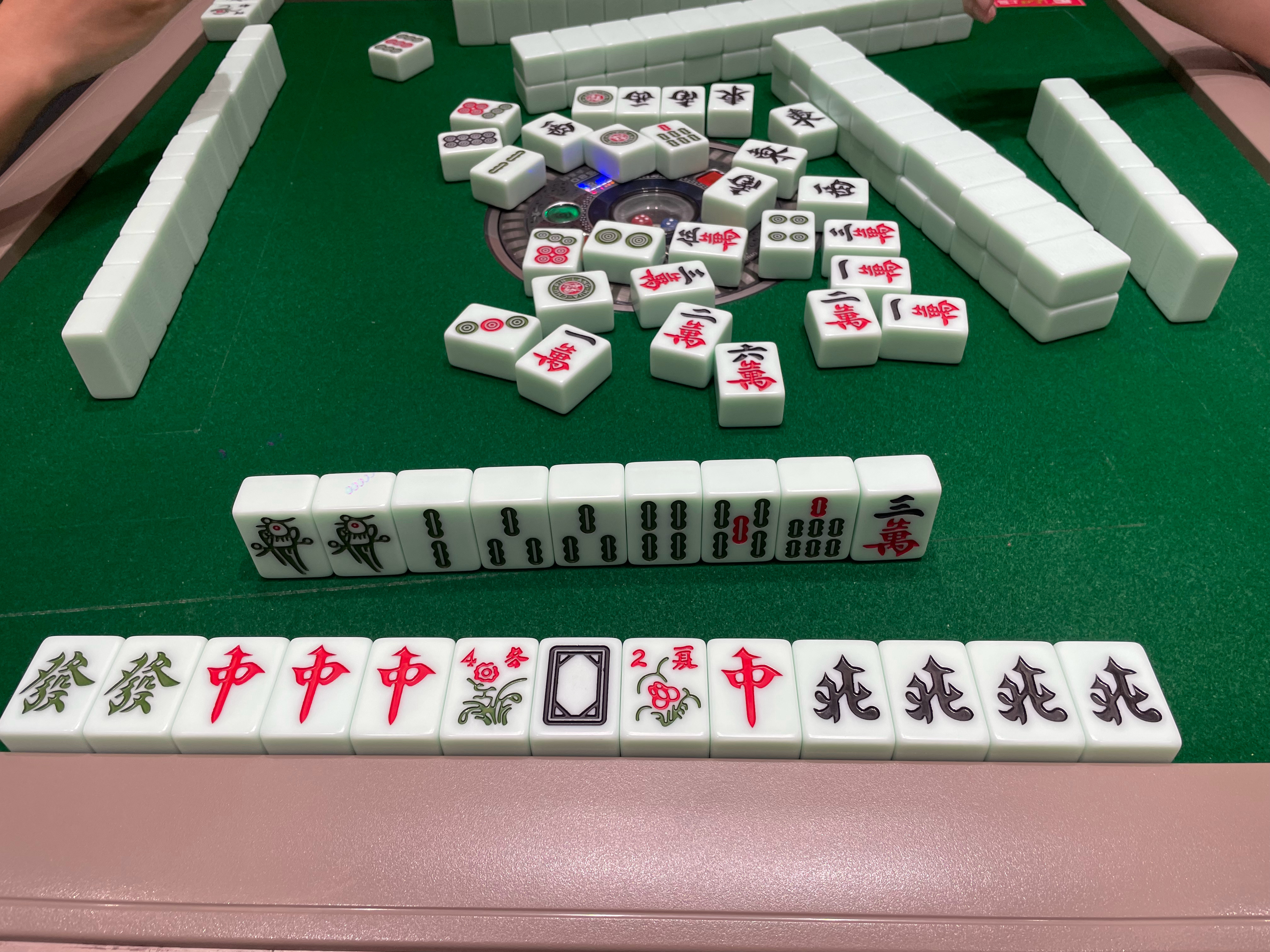 一分钟教你“哈灵麻将有什么吗”(确实是有挂)-哔哩哔哩