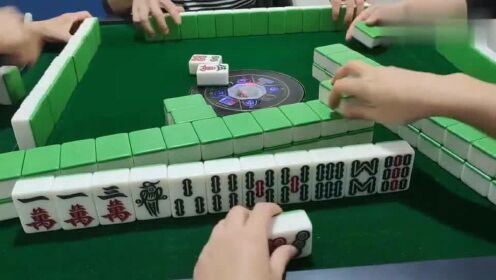 3分钟讲解！全来跑风麻将其实是有挂的(怎么拿到好牌)