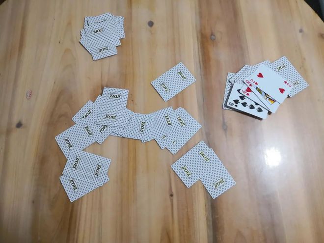 教程辅助“可以搞三公扑克牌听牌设备_《爱问知识人 使用说明》