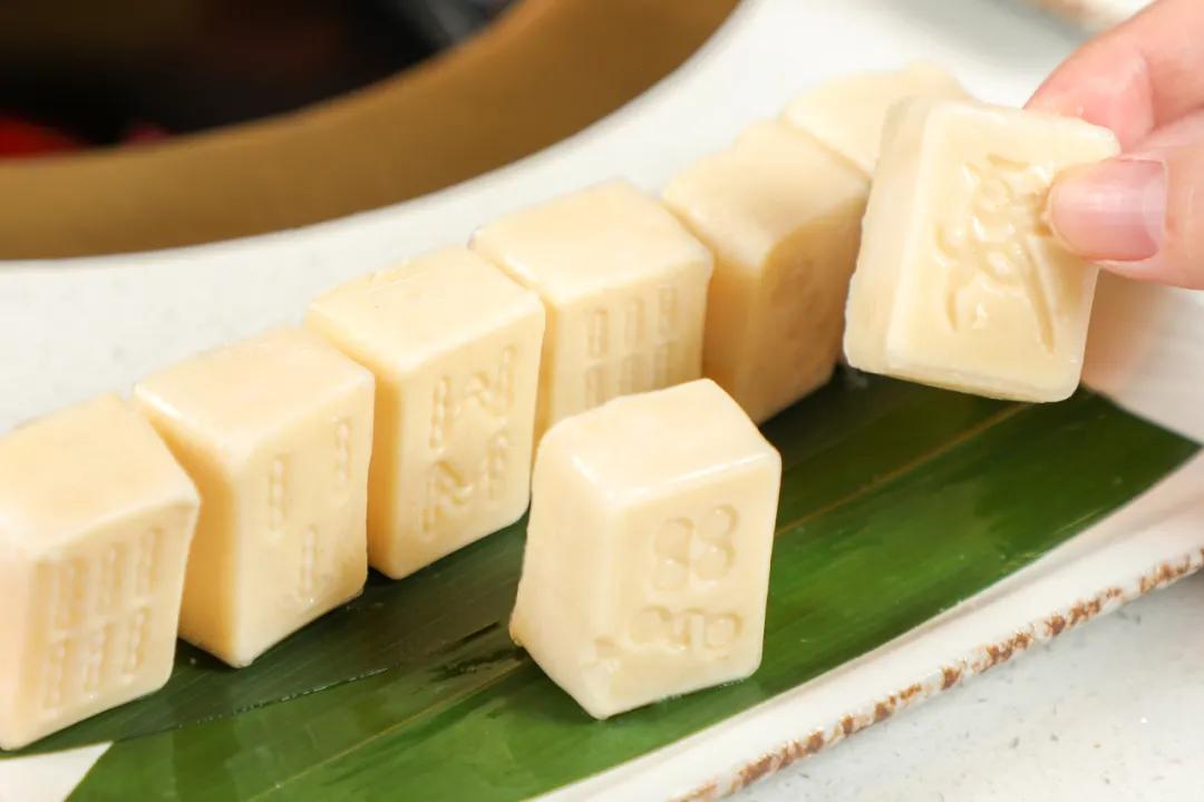 雀神广东麻将怎么提高胡牌率(揭秘手机上系统发好牌)