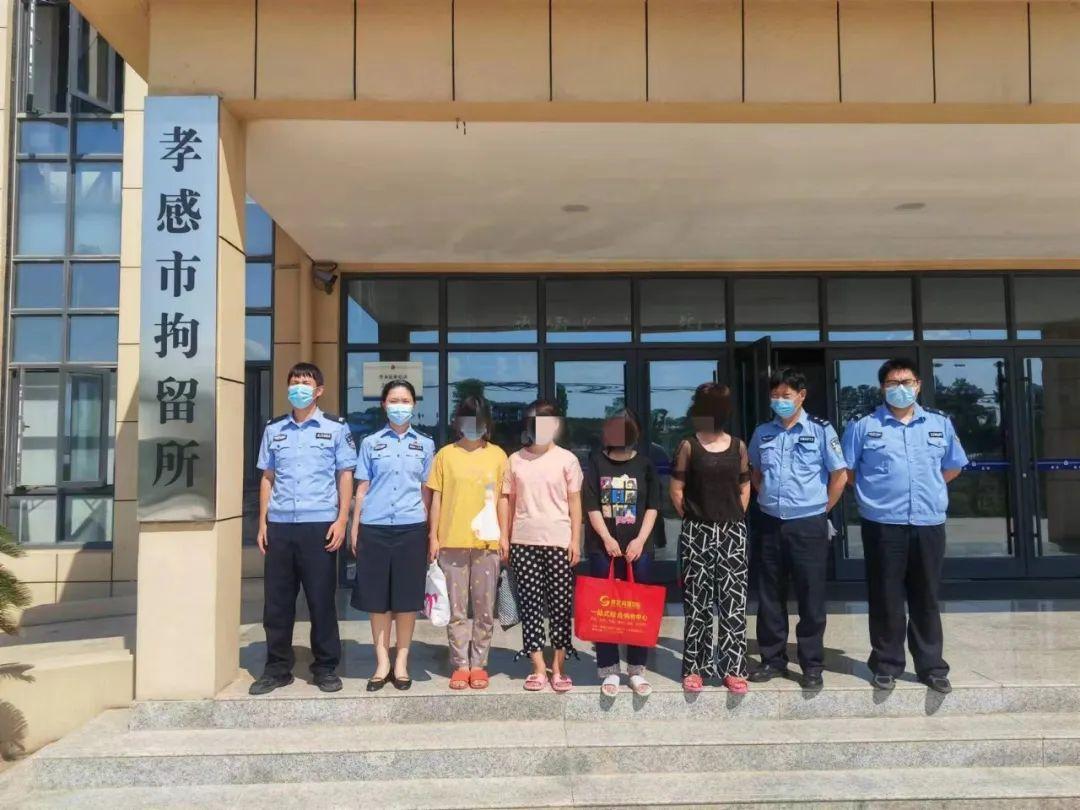 教程辅助“麻将机有猫腻怎么发现《详细教程 新浪科技》