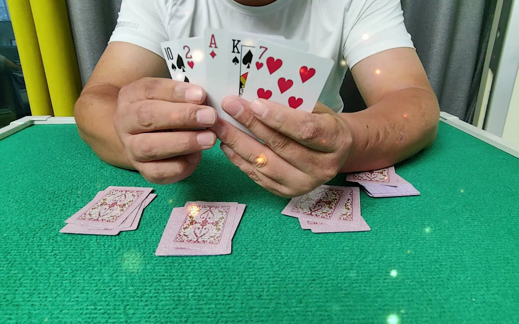 火爆全网!普通扑克斗牛产品!一《我来教教你怎么赢 》
