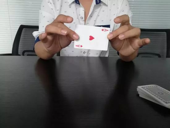 分享决窍“普通扑克纸牌仪器《详细教程 新浪科技》