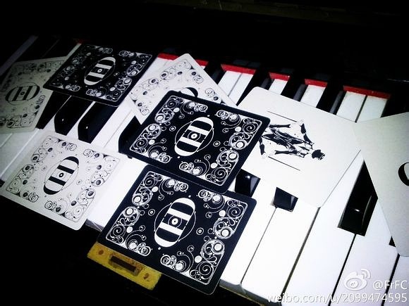 三分钟了解&quot;玩金花普通纸牌产品道具哪里有—详细解说+新浪科技