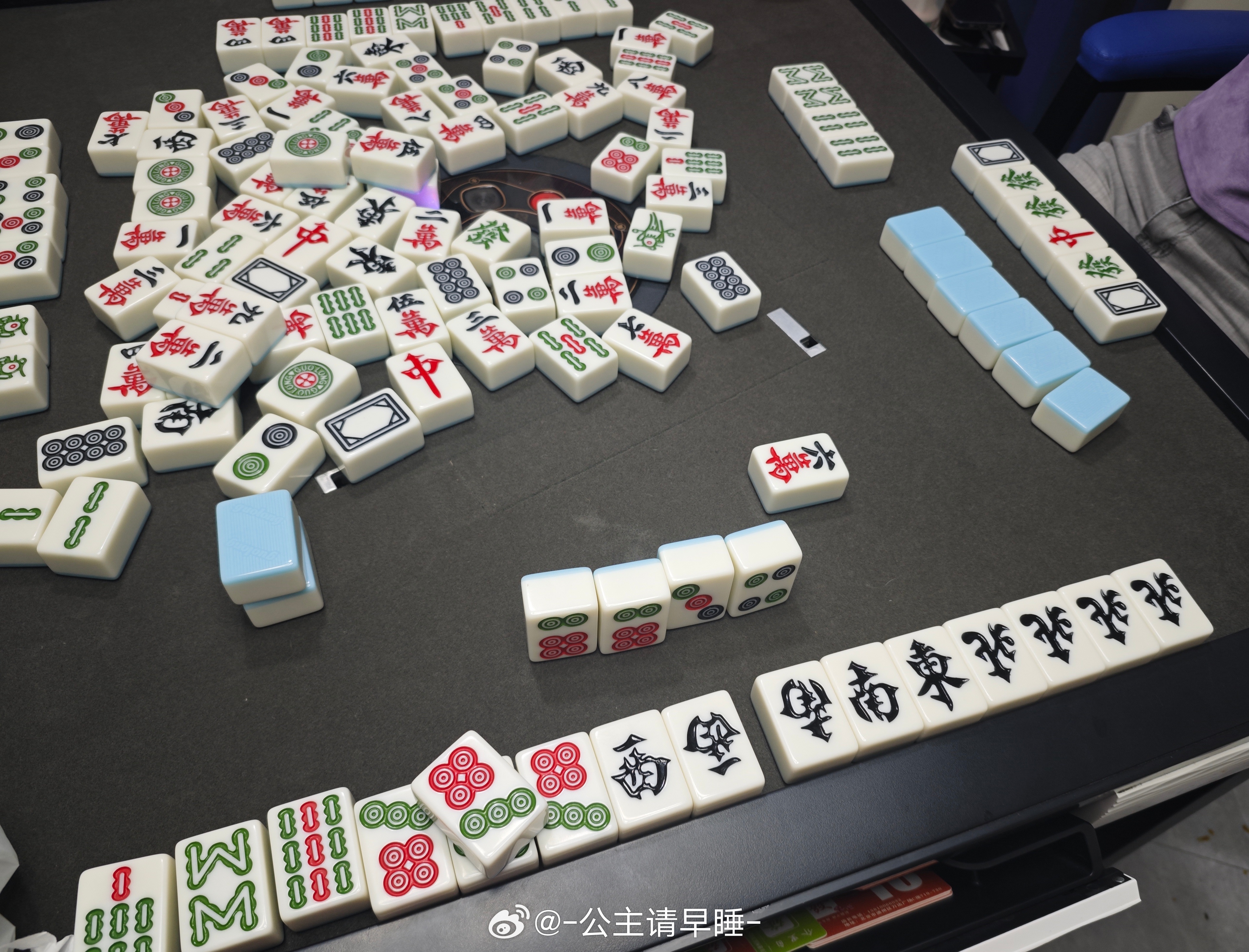 贵明月麻将原来真的有挂呢(确实是有挂)