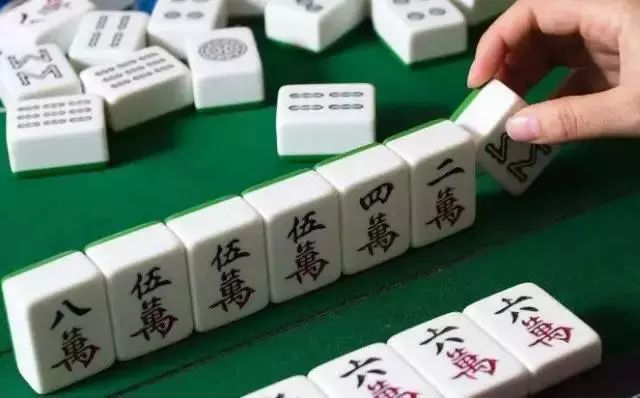 打哈儿麻将辅牌器(揭秘微信里输赢规律)