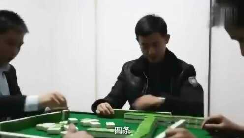 我来教教大家“九点半最简单出老 千技巧视频《新浪科技 讲解窍门》