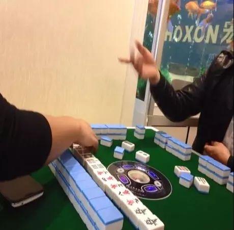 火爆全网!普通麻将机有什么方法作弊实用《新浪科技 讲解窍门》